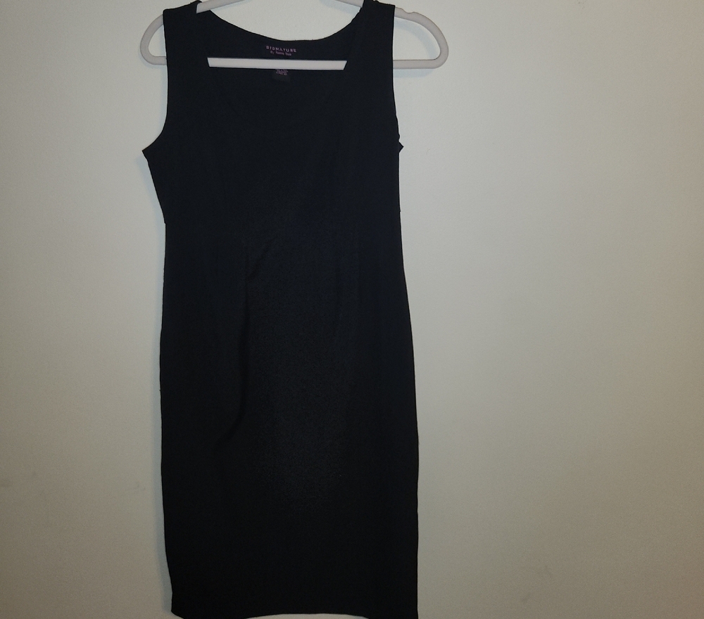 Chic Black Sleeveless Midi Dress